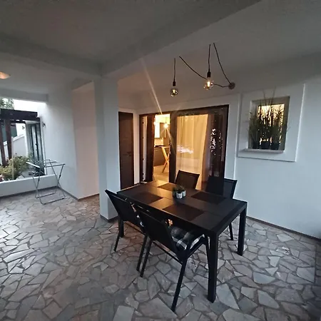 Dean Apartament *